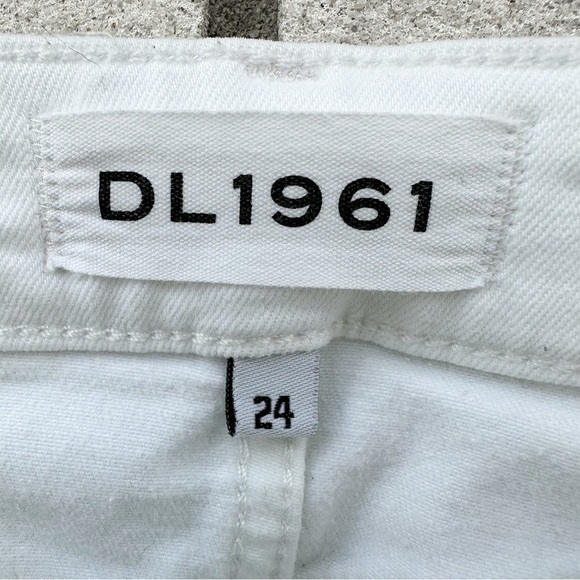 DL1961 Florence Instasculpt Cropped Jeans in Porcelain White - Picture 4 of 12